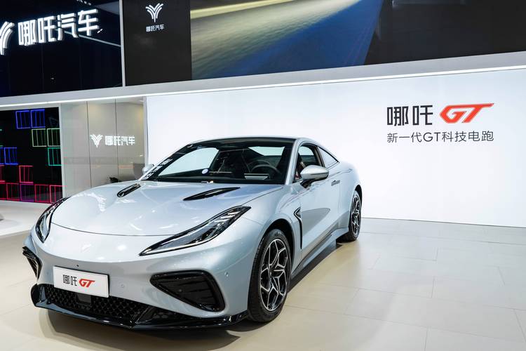 惠州惠东县盛富诺企业管理咨询哪吒汽车在智能汽车领域的表现，领途汽车在新能源汽车市场中的影响力